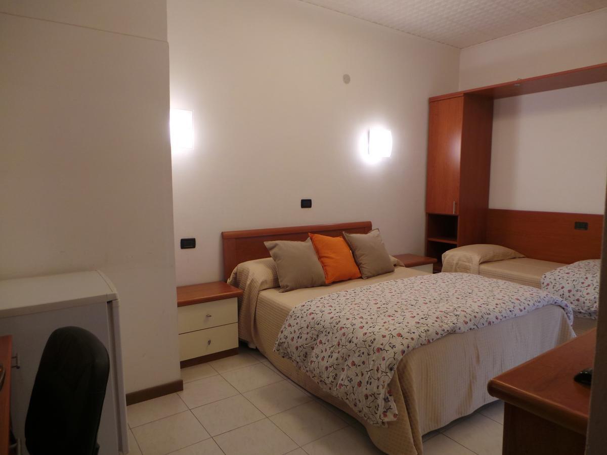 Hotel Europa Albissola Marina Esterno foto