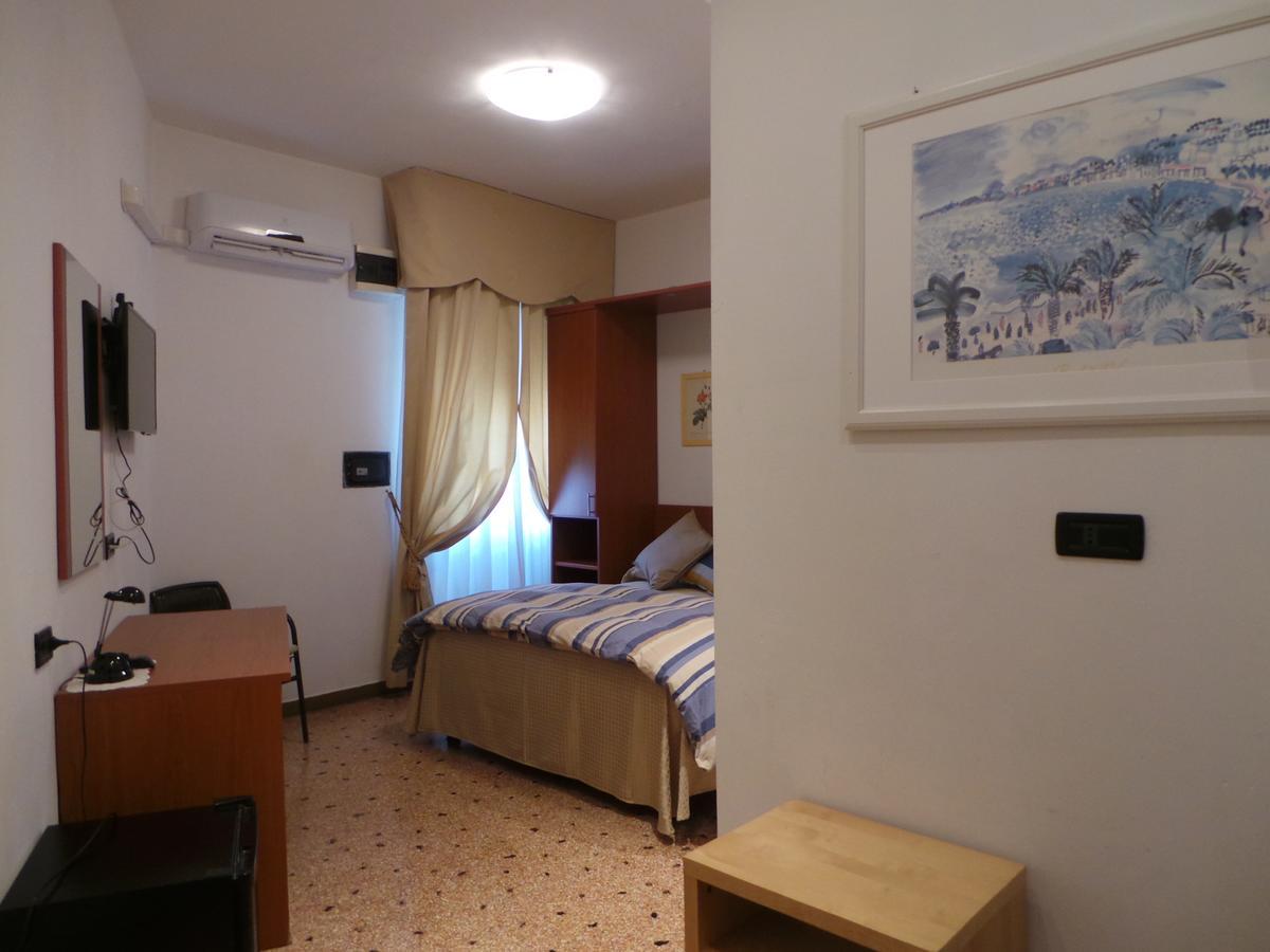 Hotel Europa Albissola Marina Esterno foto