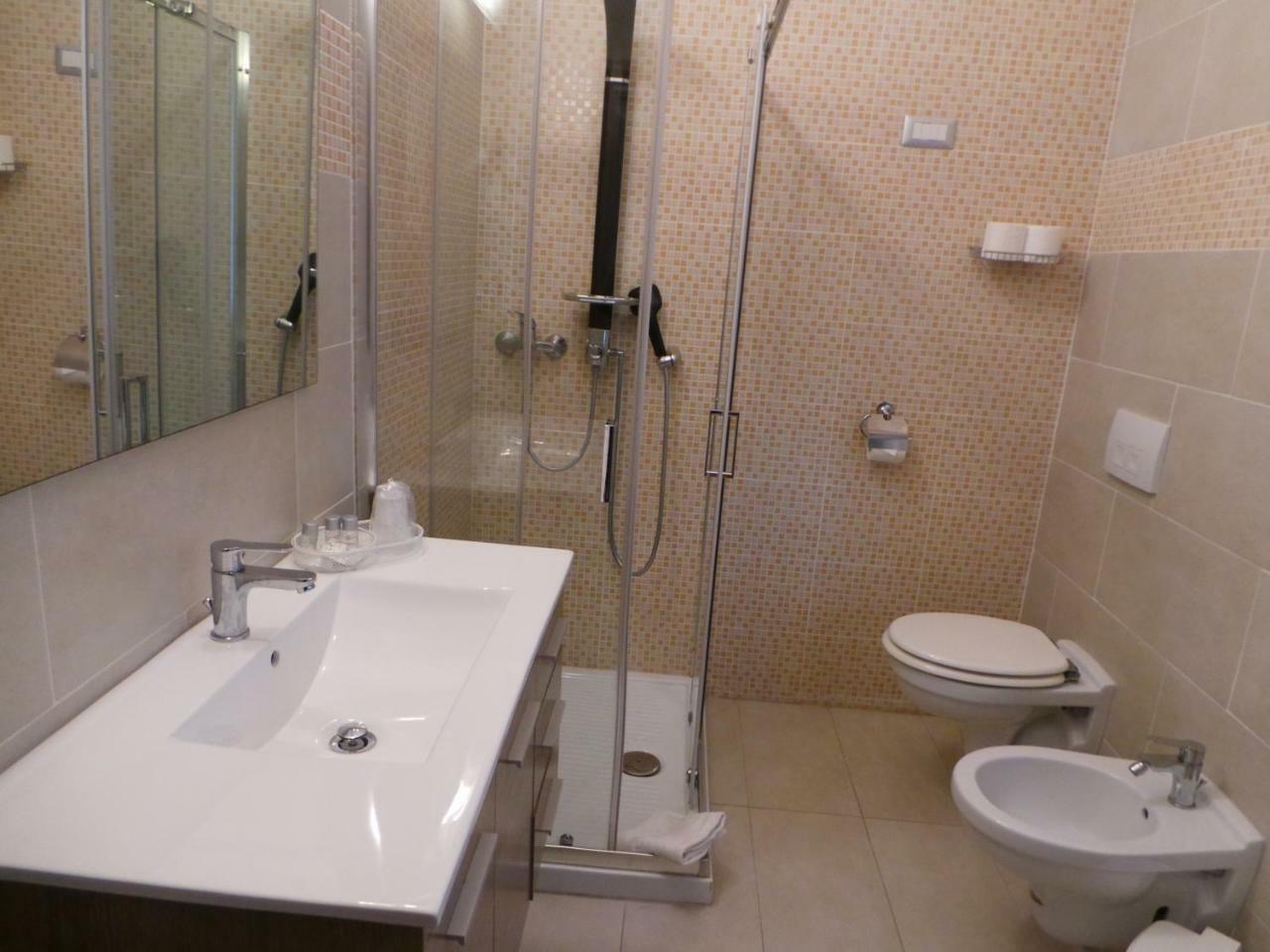 Hotel Europa Albissola Marina Esterno foto