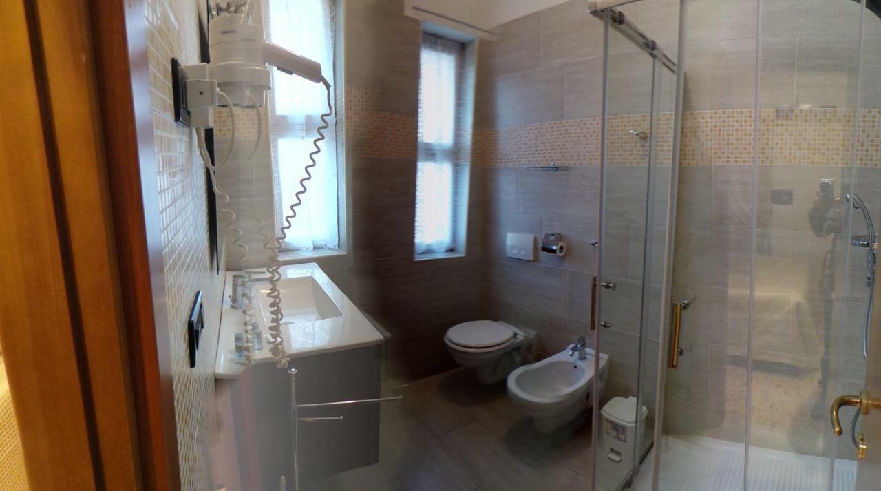 Hotel Europa Albissola Marina Esterno foto